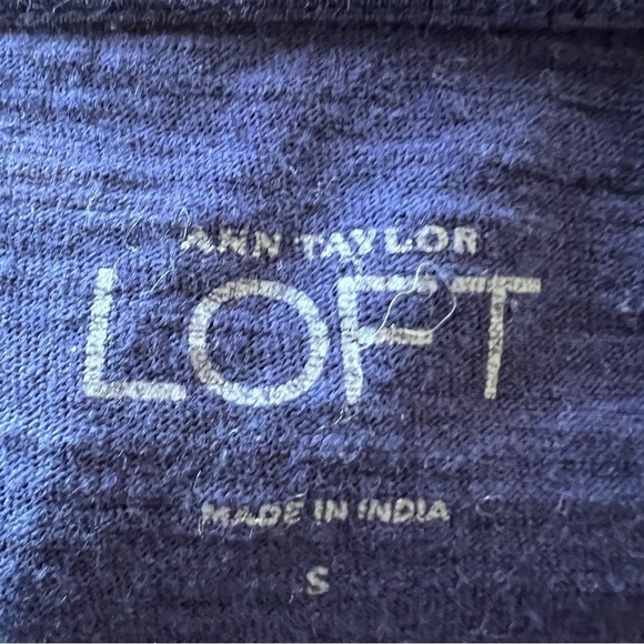 𝅺ann TAYLOR LOFT V-LACE‎ NECK LONG SLEEVED TUNIC - Picture 8 of 11